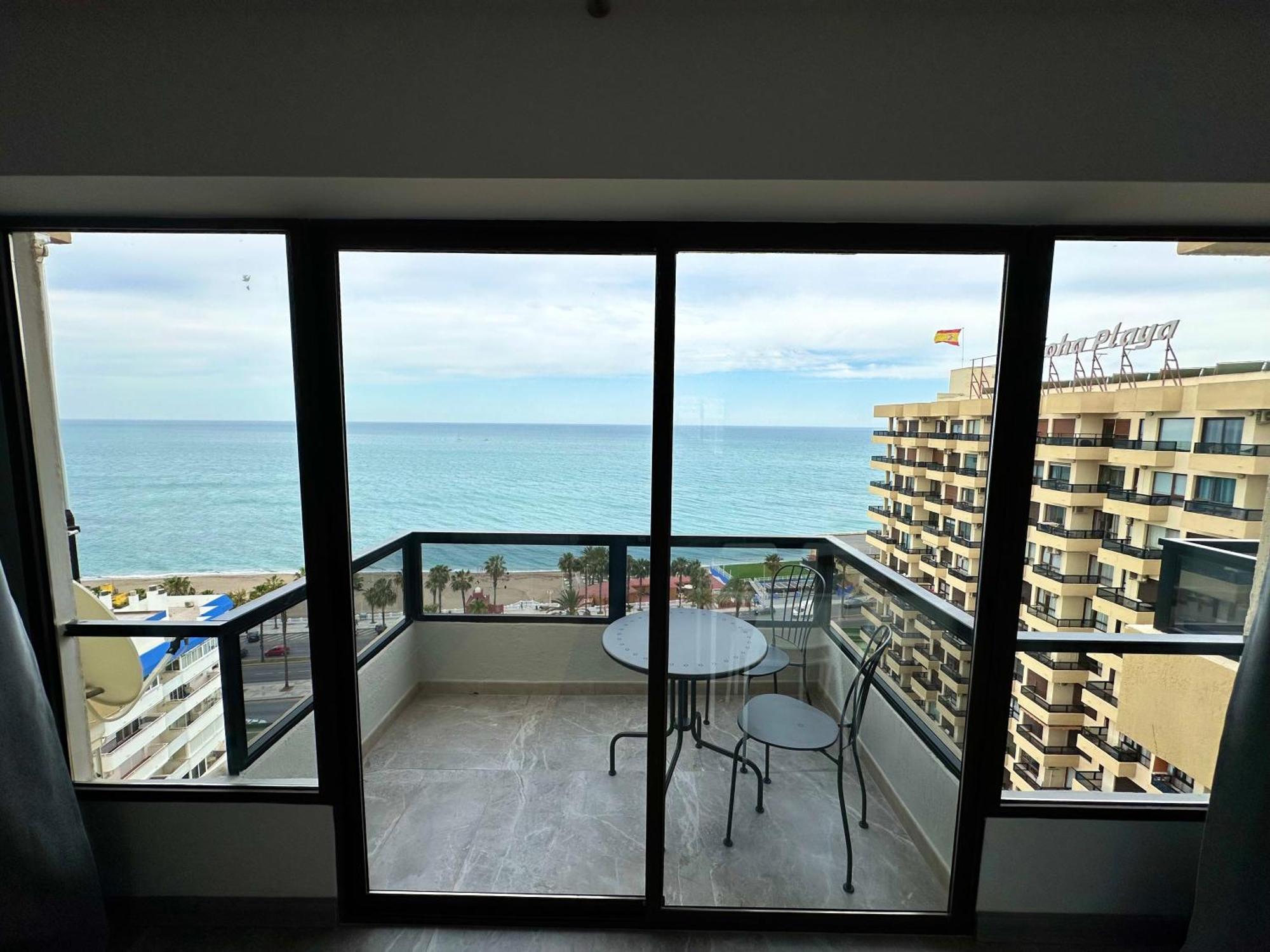 Aloha Playa Sol Y Mar Lägenhet Benalmádena Exteriör bild